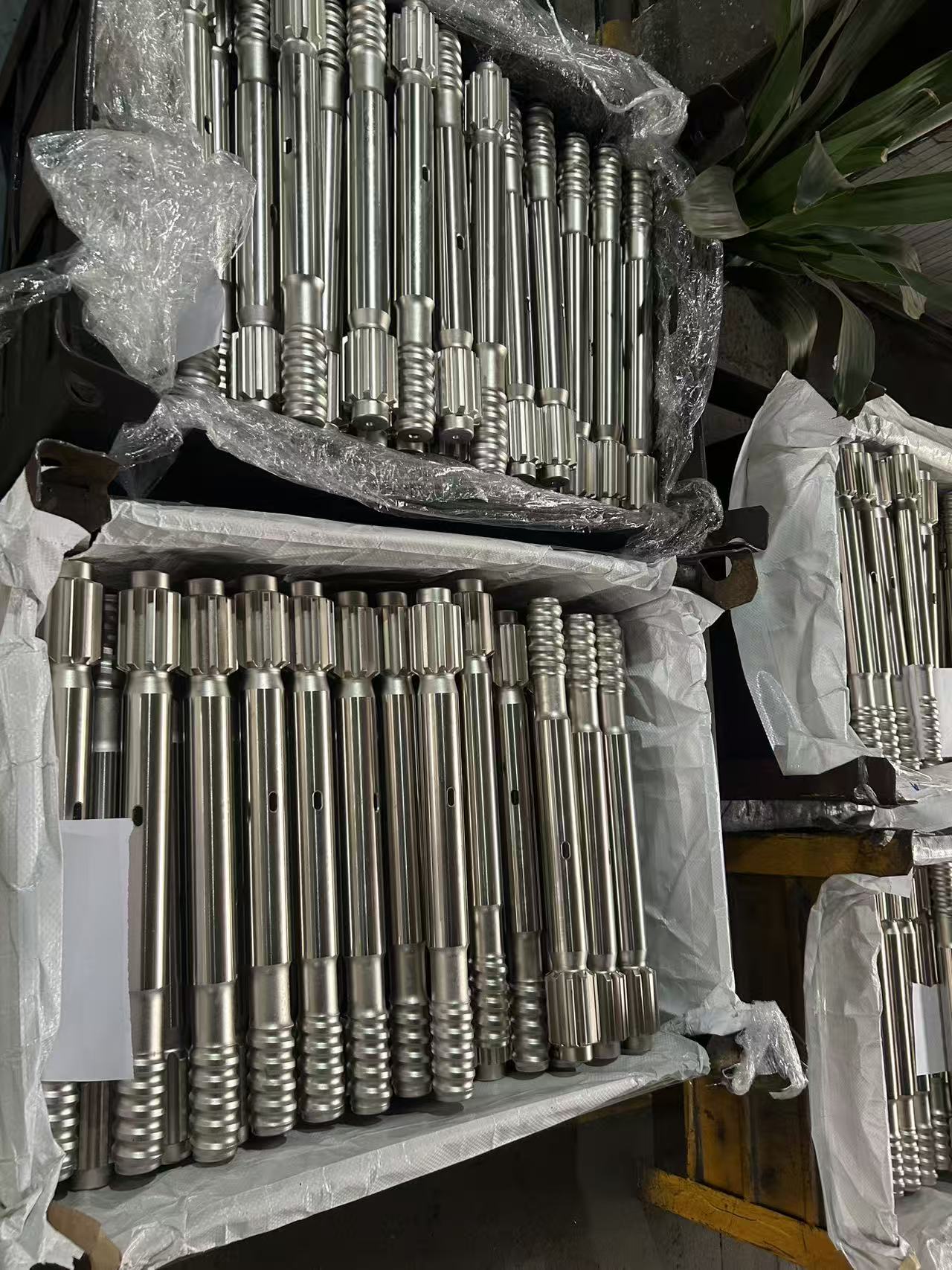 China Shank Adapter Factory Supplies Premium Shank Adapters for Heavy-Duty Drilling Operations