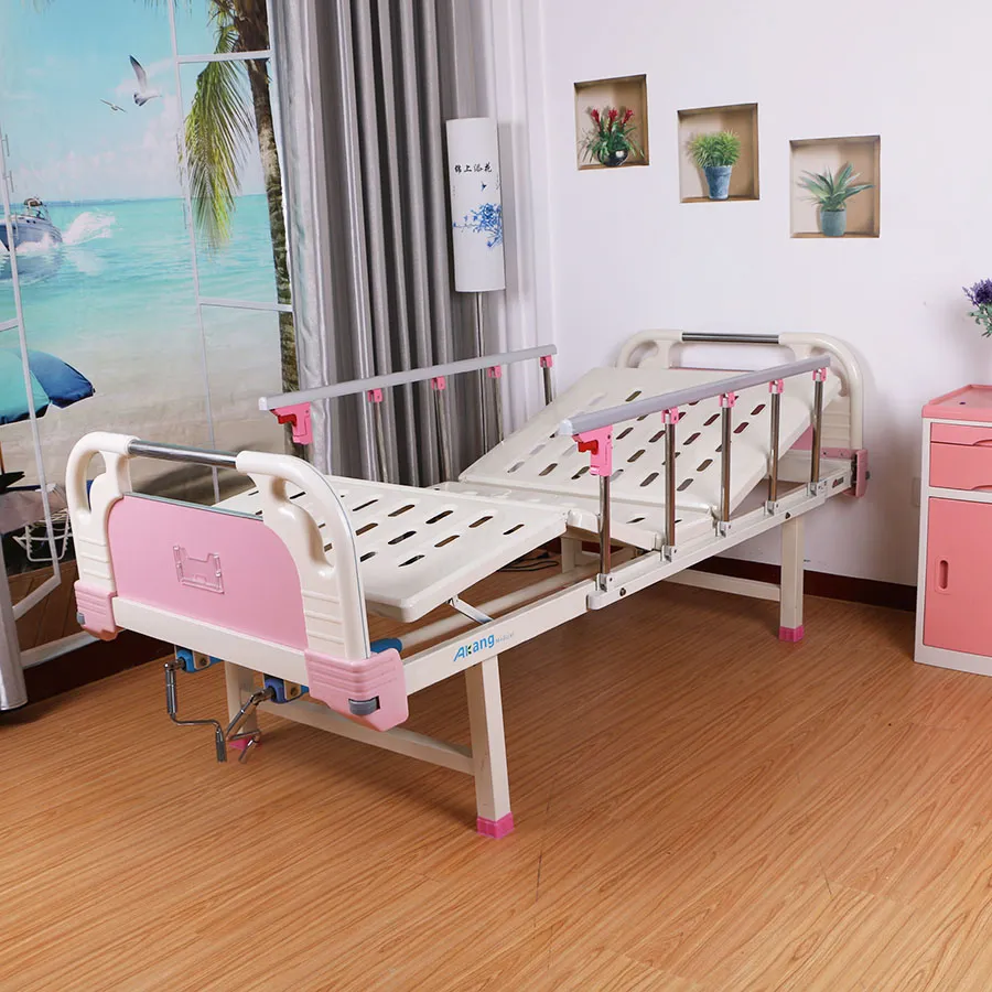 A06-2 Medical Equipment Manual 2 Function 2 Crank Hospital Bed with Castors Manufacturers