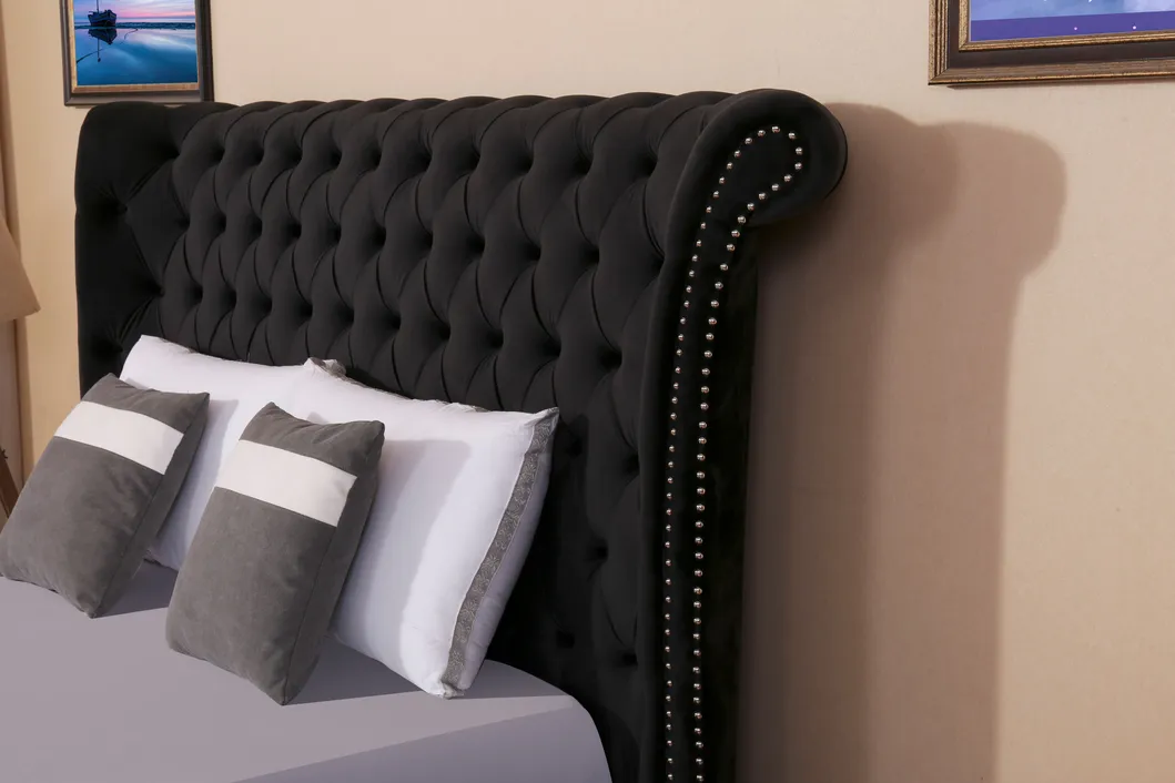 Button Tufted Platform Bed Wooden Furniture