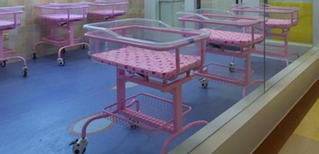 Ce ISO Approved Adjustable Hospital Baby Cot Bed