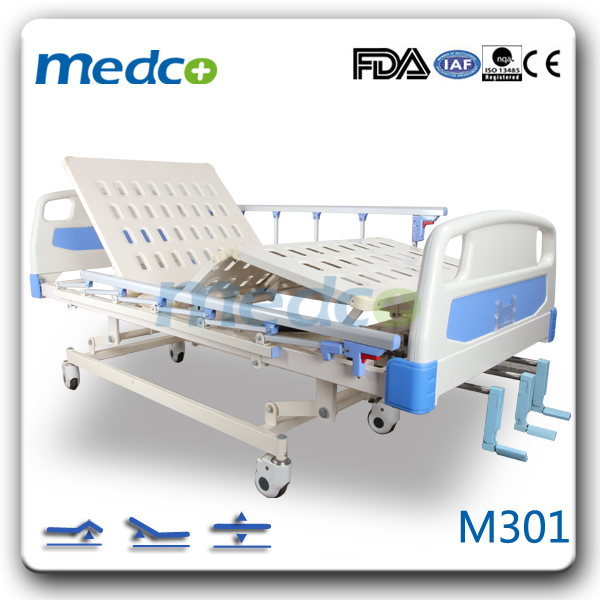 MDF Hospital Patient Care 3 Cranks Manual Beds Price with Ce&ISO